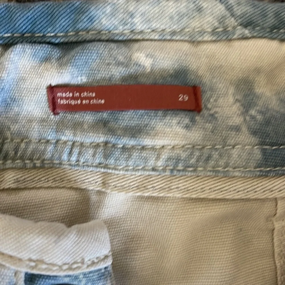 Pilcro Tie-Dye Straight Leg Jeans in Blue and Cream with Rust Accent - Picture 6 of 9